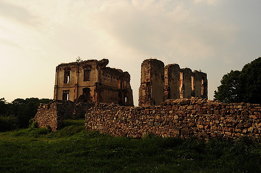 Bodzentyn - ruiny zamku biskupiego